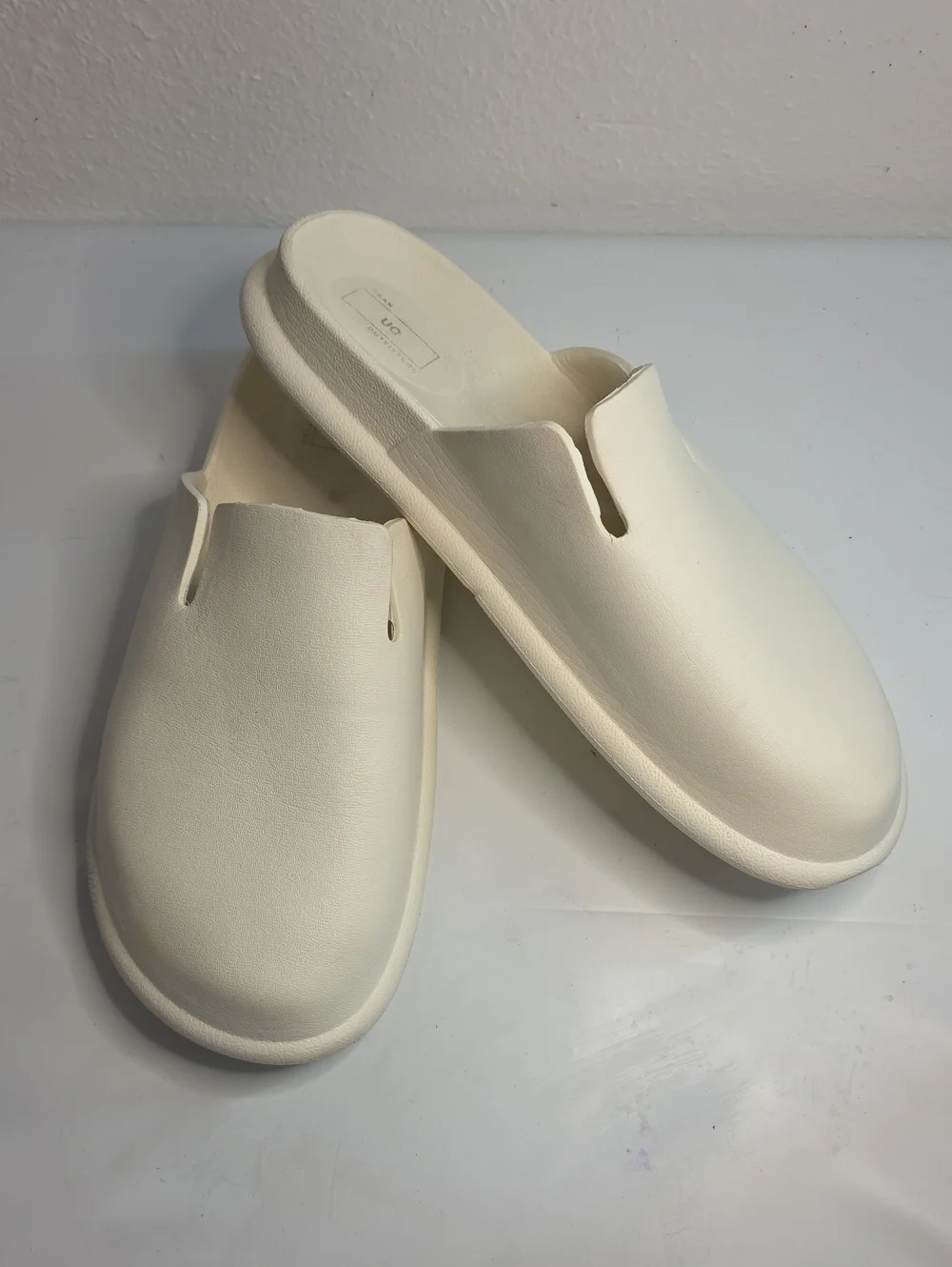 URBAN OUTFITTERS MOLDED EVA CLOGS MULES WHITE MENS 11 COMFORTABLE